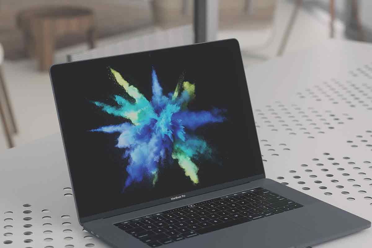 New MacBook Pro: A Step Forward and A Step Back 2023 Viciados