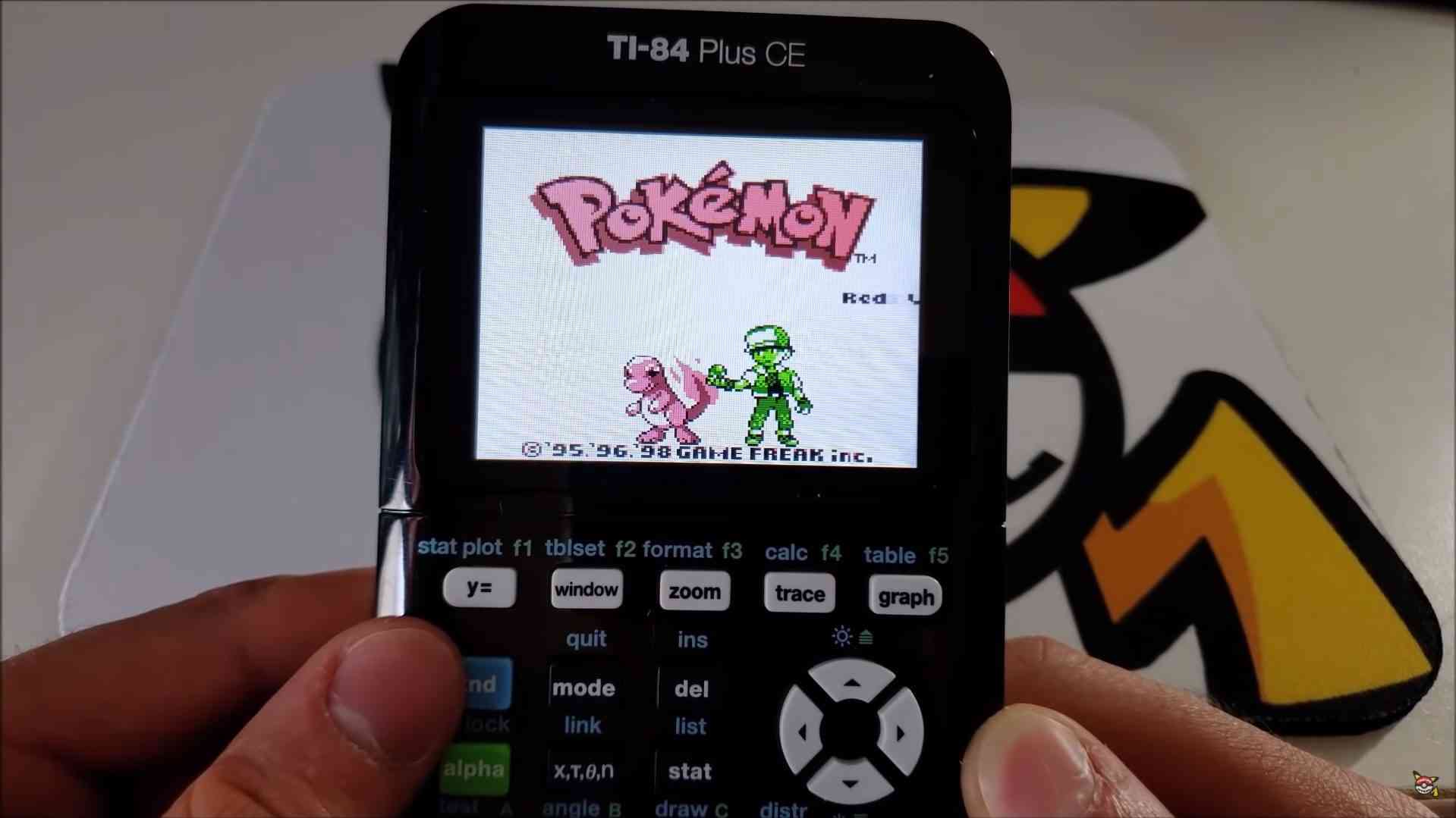 Pokémon Red & Blue | Fã consegue jogar clássico em uma calculadora 31
