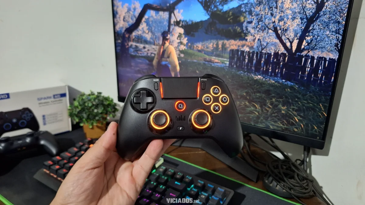 Review do QRD Spark N5: Controle com analógicos com Hall-Effect, iluminação RGB e suporte para o PS4 e PS5