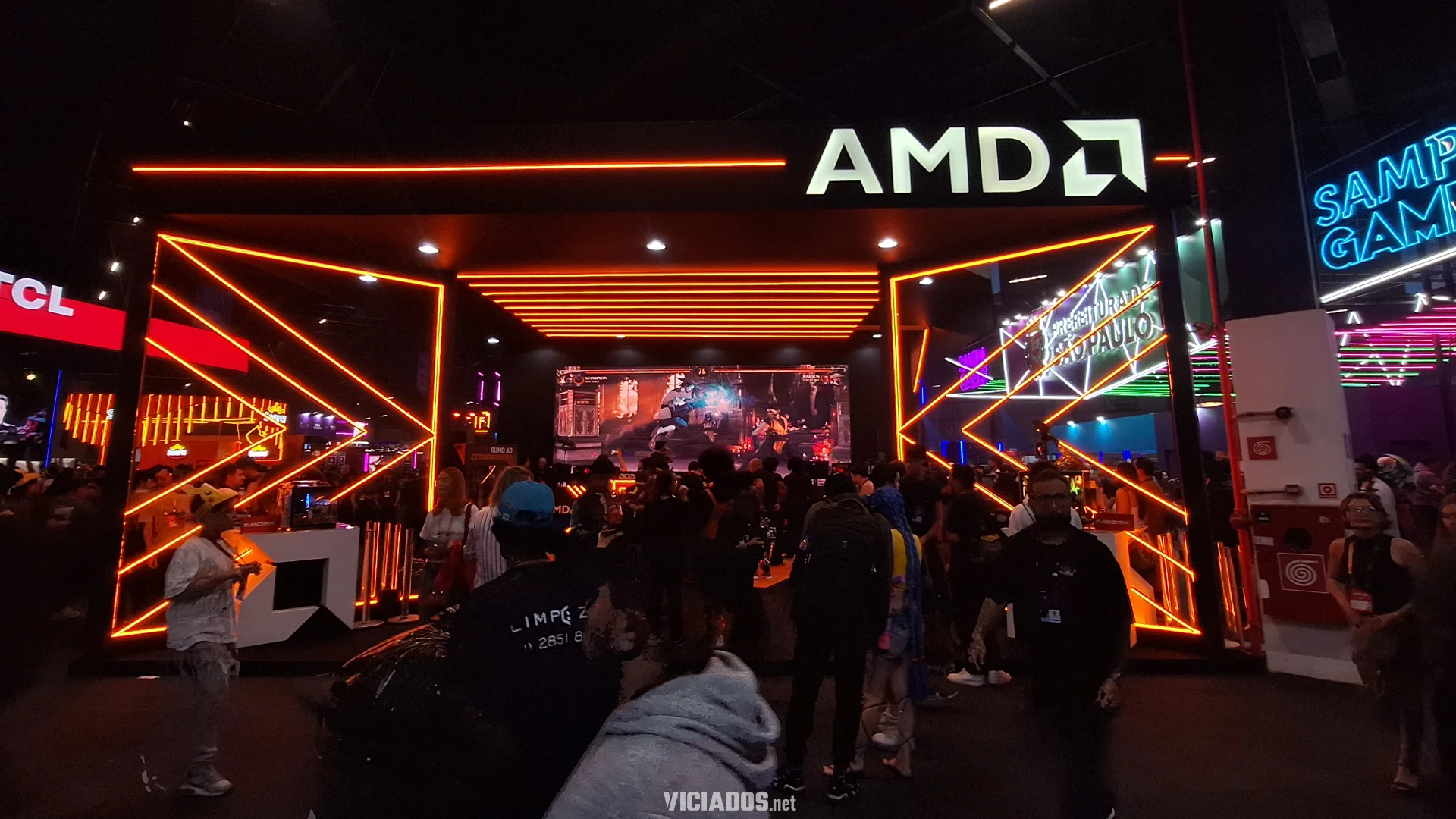 AMD gamescom latam 2026 PC Stand Principal AMD