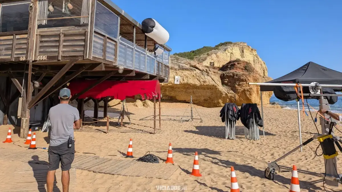 La Casa de Papel invade Portugal: Netflix escolhe Algarve para nova superprodução 12 La Casa de Papel Ferragudo Lagoa Algarve 2026