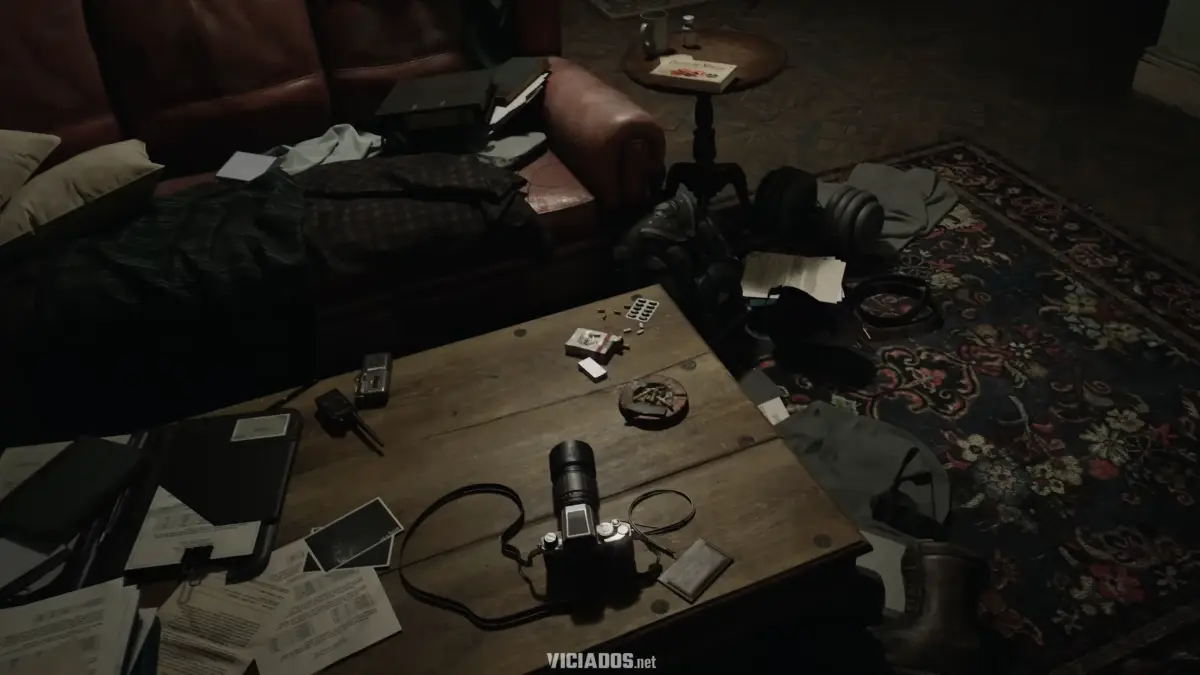Resident Evil Veronica | Segredos, Easter Eggs e tudo o que o trailer esconde 14 O quarto de Chris e personagens ocultos em Resident Evil Veronica