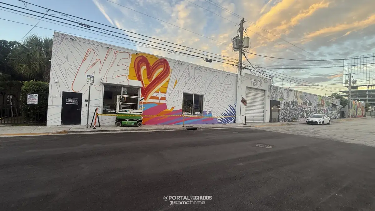 Marketing físico de GTA 6 ganha força em Miami com novo mural no bairro de Wynwood 15 GTA 6 Grand Theft Auto VI Rockstar Games We Love Vice City Miami Wynwood Mural SAMCHRME FT PORTALVICIADOS 2026