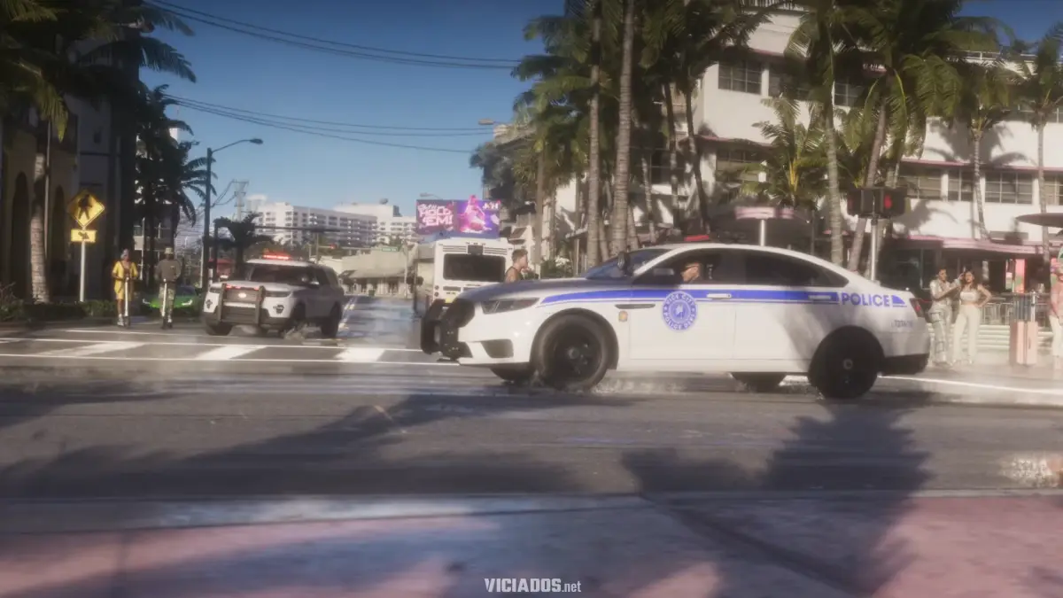 GTA 6 | Mega análise revela os segredos e detalhes do trailer de lançamento de Grand Theft Auto VI 22 Viatura da polícia inspirada no Ford Taurus na perseguição do trailer de GTA 6