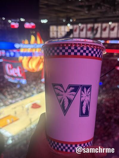 Inside Kaseya Center: Burger Shot, cups and GTA 6 elevators (photo 8 by @samchrme)