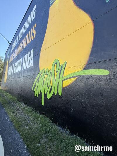 Mural "Good Idea", de Ron English, em Wynwood (foto 3 de @samchrme)
