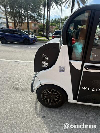 Carrinho "Welcome to Vice City" circula por Miami Beach (foto 2 de @samchrme)