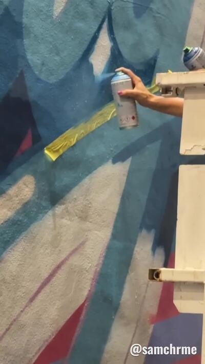 Mural "We ♥ Vice City", de Queen Andrea, em Wynwood (vídeo 8 de @samchrme)